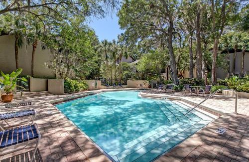 Fernandina Beach House | 2349-51 Courtside Villas