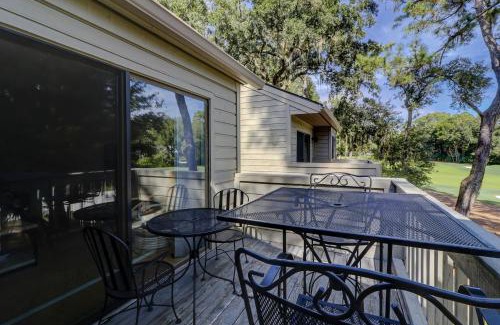 Sea Pines House | 2365 Racquet Club 2 BR 2 BA condo Sea Pines Resort Near Harbourtown Free Tennis and Pool