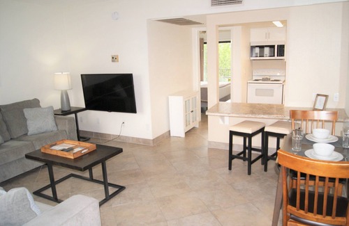 Scottsdale Gardens Apartment | 239-One Bedroom, Pool, Hot Tub, Putting Green