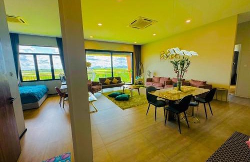 Kuching Apartment | 24'HR CHECK IN H'FLOOR SARADISE ECHELON KUCHING LUXURY BALCONY CONDO FACING AIRPORT 3R2B-2Cpark
