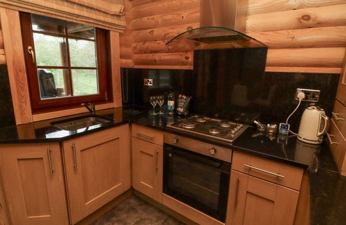 Morpeth Cottage | 24 Lakeside Drive