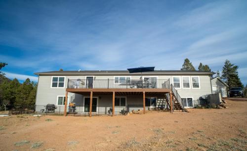 Florissant House | 24 Quiver Circle Spectacular Mountain View 5 Acres PIKES PEAK