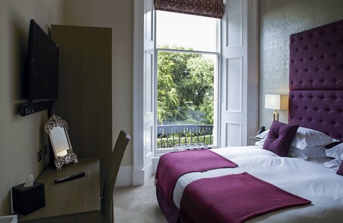 New Town Hotel | 24 Royal Terrace