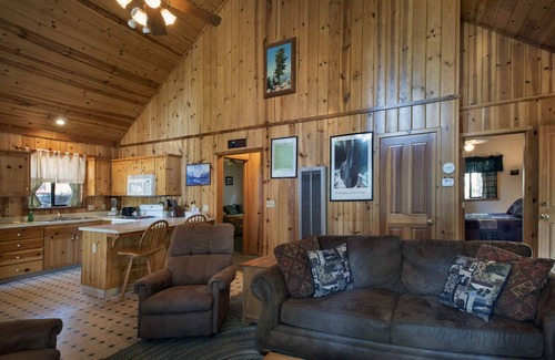 North Wawona Cabin | (24) Wawona Cabin at The Redwoods In Yosemite
