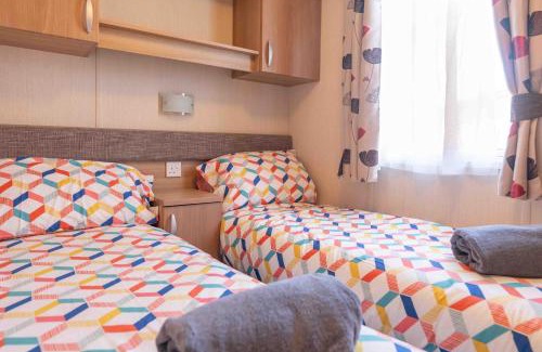 Mullacott Cabin | 24 Woolacombe Heights - 3 Bed - Sleeps 6 - TJS24WH
