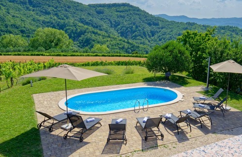 Pagubice House | 240 m² House ∙ 5 bedrooms ∙ 10 guests