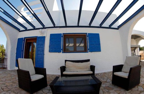 Agua Amarga Villa | 240 m² Villa ∙ 4 bedrooms ∙ 8 guests