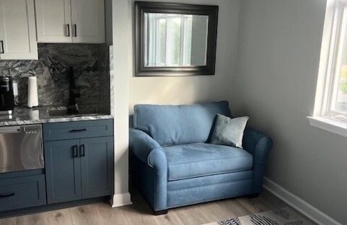 Huddleston Apartment | #2400 Pointe - Studio Suite at Mariners SML