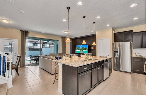 Four Corners Villa | 2407 Dubai Street