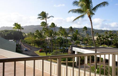 Hanamaulu Apartment | 2417 at Oceanfront Resort Lihue Kauai Beach Drive Private Condo