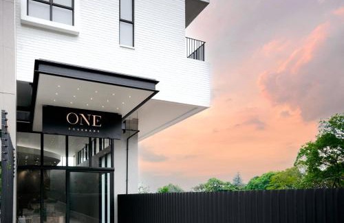 Kareeberg Apartment | 246 at 1ROSEBANK Executive Apartment