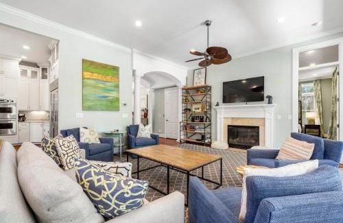 West Beach House | 24B Eugenia Avenue by Akers Ellis Rentals