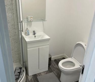 Southgate Apartment | 25 Chase Side