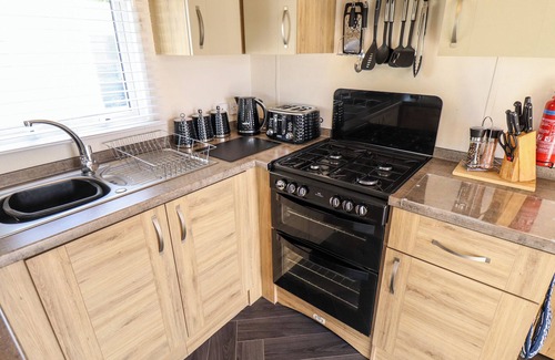 Tattershall Cottage | 25 Kingfisher Court