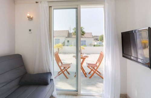 Saint-Palais-sur-Mer House | 25 m² House ∙ 1 bedroom ∙ 3 guests