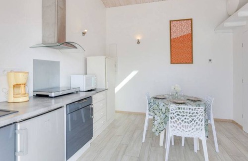 Saint-Palais-sur-Mer House | 25 m² House ∙ 1 bedroom ∙ 3 guests