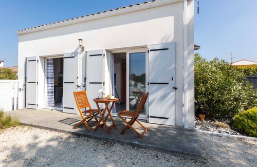 Saint-Palais-sur-Mer House | 25 m² House ∙ 1 bedroom ∙ 3 guests