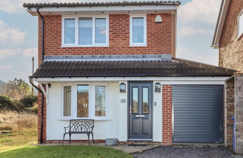 Llangollen Cottage | 25 Maes Collen
