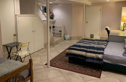 Murray Hill House | 25 min to airport and Manhattan 34th street