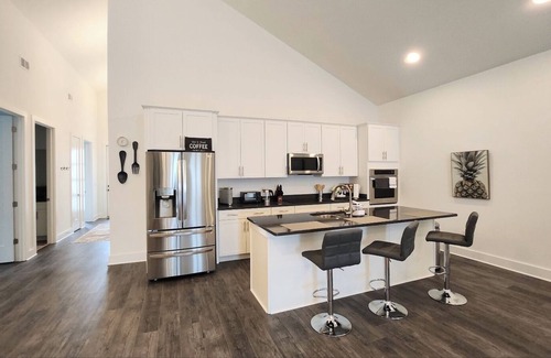Hendersonville House | 25 Mins Downtown Nashville - New Modern Single Home Near Old Hickory Lake