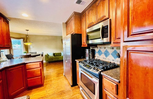 Chino House | 25% OFF Monthly Stay - Poo&Jacuzzi - 3B2.5B