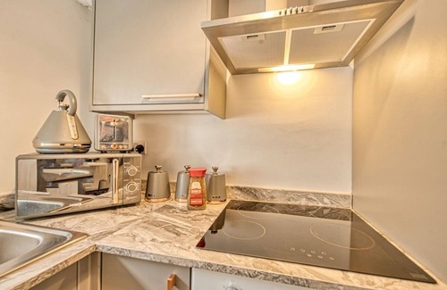 Marston Green Apartment | 25% off stays! 1bed|near airport