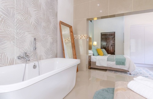 Greater Johannesburg Metropolitan Area House | 25 On Chrisoliet