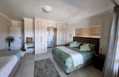 Hartenbos Apartment | 25 On Rooiels