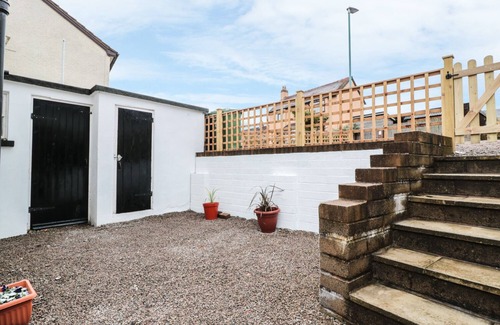 Cinderford Cottage | 25 Parragate Road