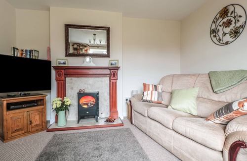 Cinderford Cottage | 25 Parragate Road