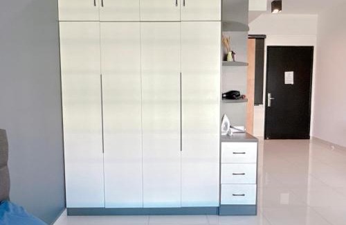 Taman Mount Austin Apartment | 25 -Stylish Black Modern Retreat at Mount Austin,JB