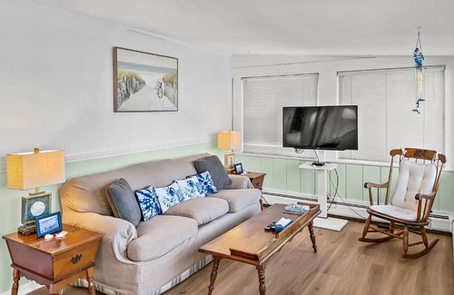 Harwich Port House | 25 Zylpha Road Harwich Port Cape Cod - -Sandpiper Cottage