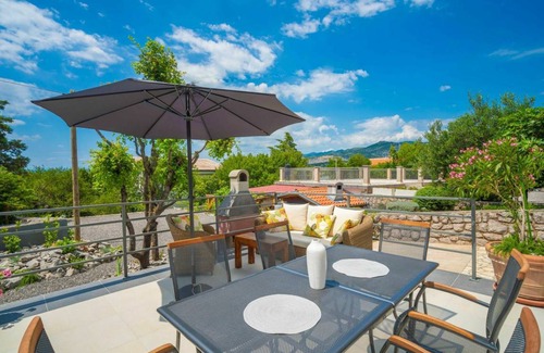 Klenovica Other | 250 m² Accommodation ∙ 4 bedrooms ∙ 10 guests
