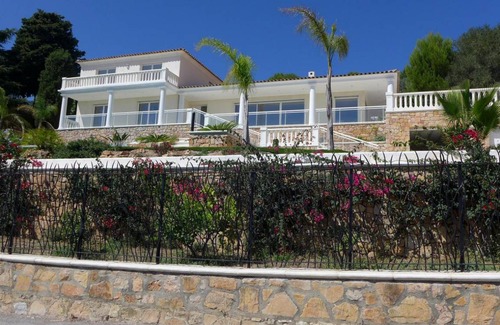 Vallauris House | 250 m² House ∙ 4 bedrooms ∙ 8 guests