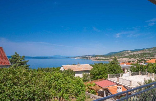 Klenovica House | 250 m² House ∙ 4 bedrooms ∙ 10 guests