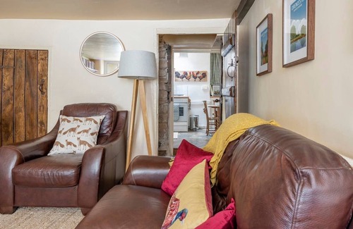 Tetbury Cottage | 250 year old cottage in Central Tetbury