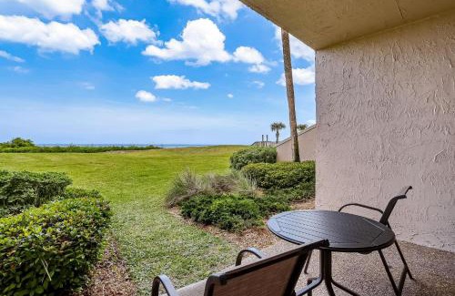 Fernandina Beach House | 256 Sandcastles - Hotel Side