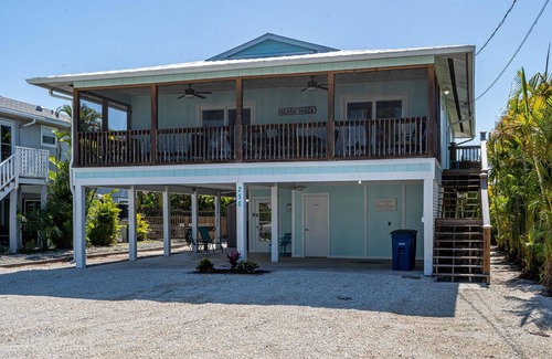Fort Myers Beach House | 258 Ostego Lazy Lobster Lower by Coastal Vacation Properties
