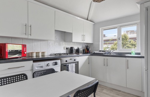Archway Apartment | 25min to Central London!