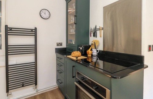 Weymouth Cottage | 26 High West