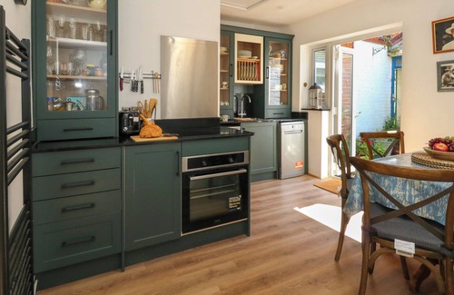 Weymouth Cottage | 26 High West