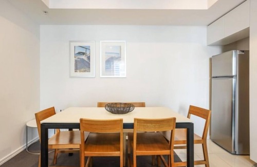 Surfers Paradise Apartment | 26 levels above Hilton hotel - 2 bedrooms
