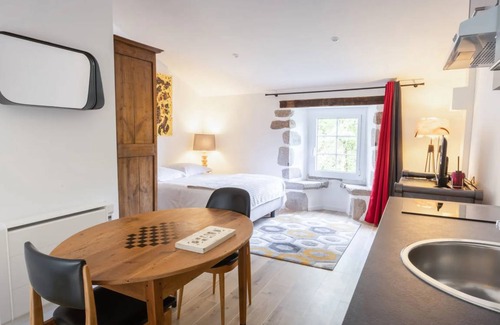Mortagne-sur-Sevre House | 26 m² House ∙ 2 guests