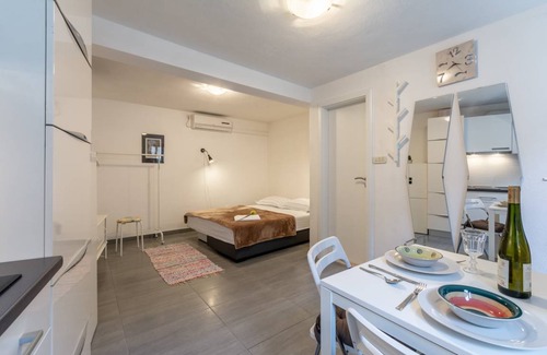 Pucisca Apartment | 26 m² Studio flat ∙ 1 bedroom ∙ 2 guests