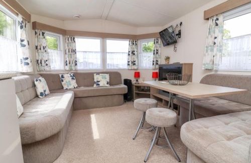 Combe Martin House | 26 Manleigh Park