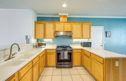Reedley House | 26 Mi to Fresno: Pet-Friendly Home in Reedley!