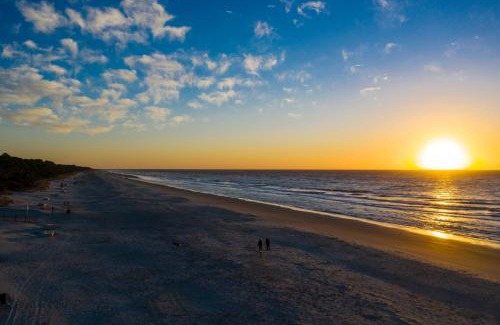 Palmetto Dunes House | 26 Muirfield Road at The Sea Pines Resort