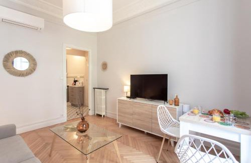 Le Piol Apartment | 26 Nice Parc Imperial studio