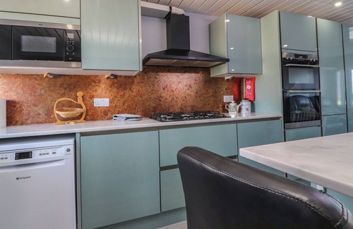 Thornton-Cleveleys House | 26 NORTH PROMENADE, pet friendly, with a garden in Cleveleys