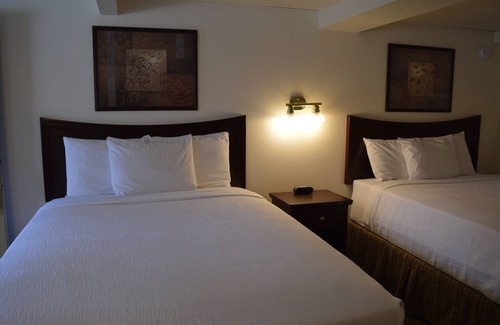 Columbia Falls Hotel | #26 TWO QUEEN BEDS in hotel with WiFi, AC in enchanting C. Falls. 20 mi to GNP